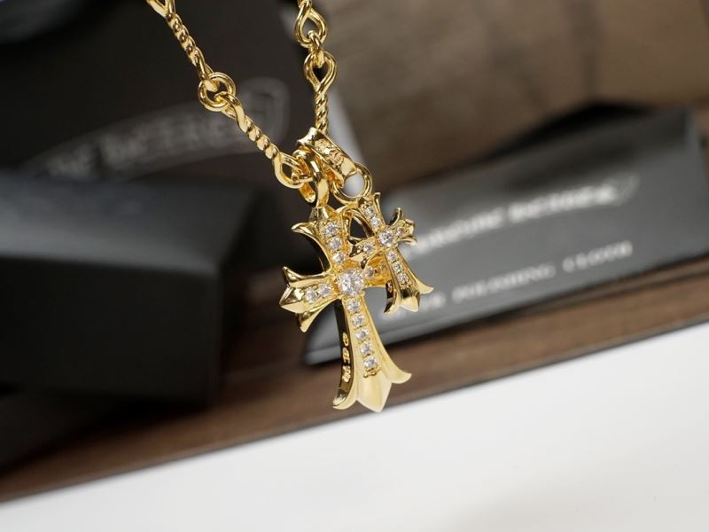 Ch*0me He**ts necklaces